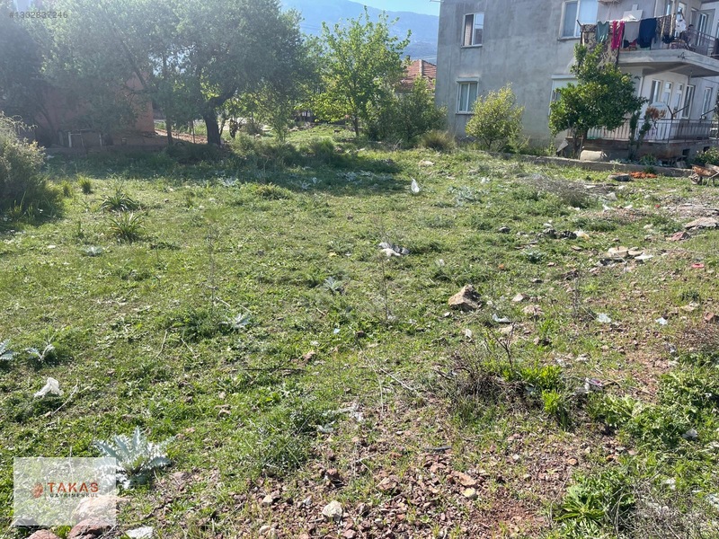 Yunus Emre Caddesi Üzeri 307m² Konut Arsası Satılık — fotoğraf 3