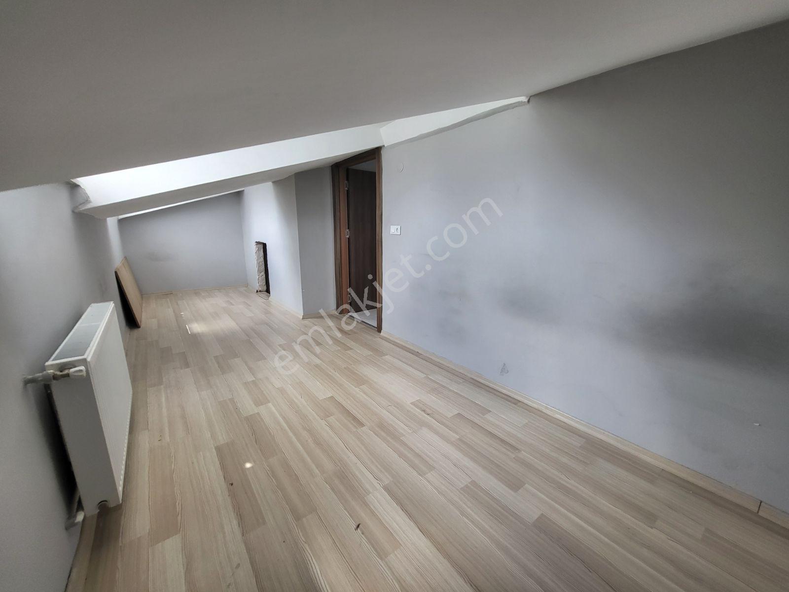 Arnavutköy Atatürk Mahallesinde Satılık Ferah 4+1 Dubleks — fotoğraf 15