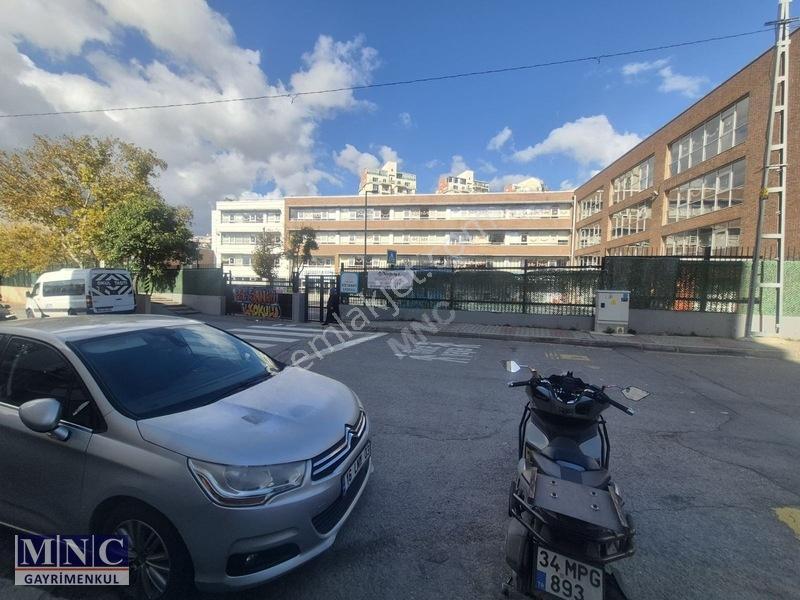 Kartal Gümüşpınar'da Ana Cadde Yakını Özel Tasarım Arakat Balkon — fotoğraf 28