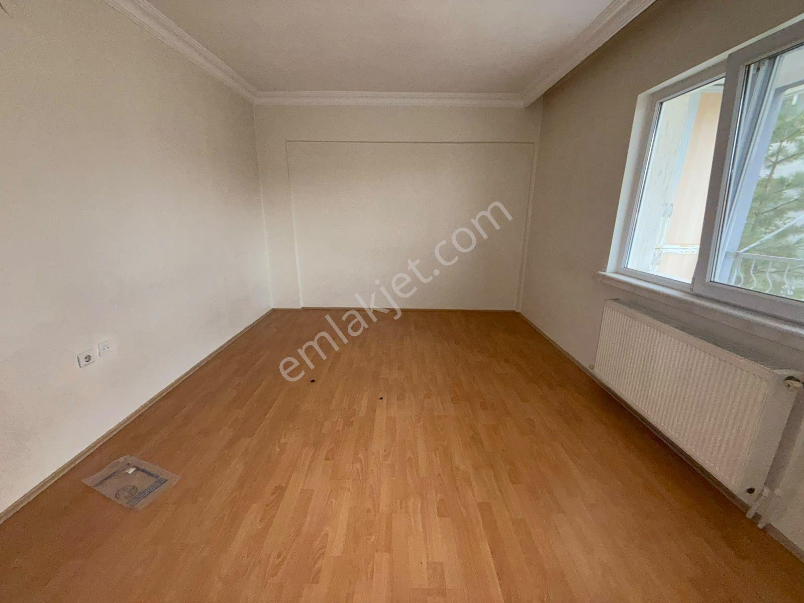 Pursaklar Merkez Mahallesi'nde Satılık 3+1 Geniş Daire — fotoğraf 11