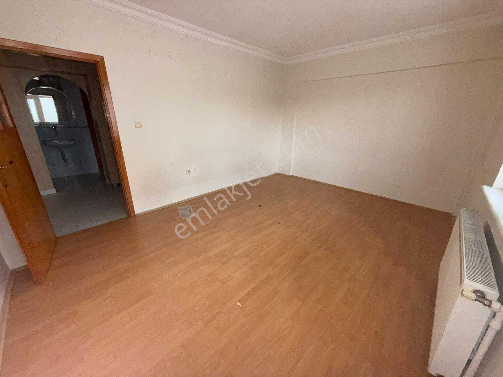 Pursaklar Merkez Mahallesi'nde Satılık 3+1 Geniş Daire — fotoğraf 12