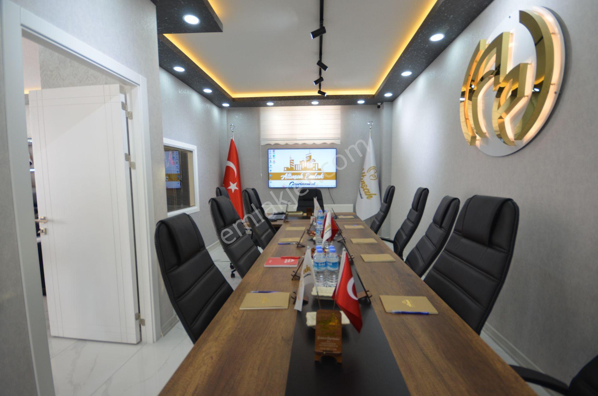 Pursaklar Merkez Mahallesi'nde Satılık 3+1 Geniş Daire — fotoğraf 34