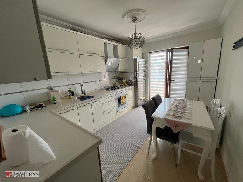 Fatih Mahallesinde 160m2 Müstakil Tadında 4+1 Çatı Dubleks — fotoğraf 2