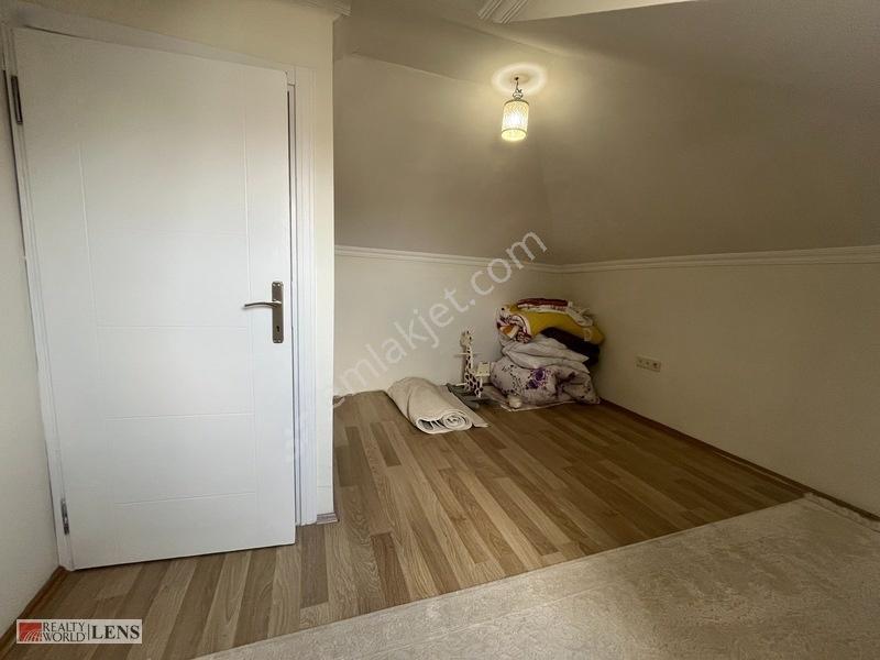 Fatih Mahallesinde 160m2 Müstakil Tadında 4+1 Çatı Dubleks — fotoğraf 18