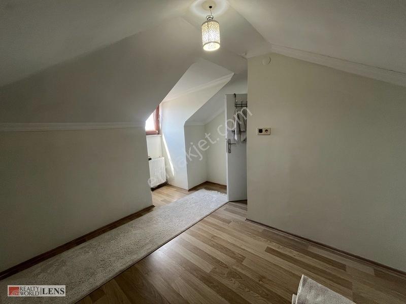 Fatih Mahallesinde 160m2 Müstakil Tadında 4+1 Çatı Dubleks — fotoğraf 21