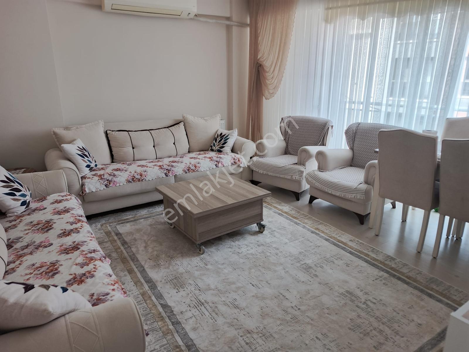 Özgün Gm'Den Cumhuriyet Caddesinde Çift Cephe Satılık 3+1 Daire