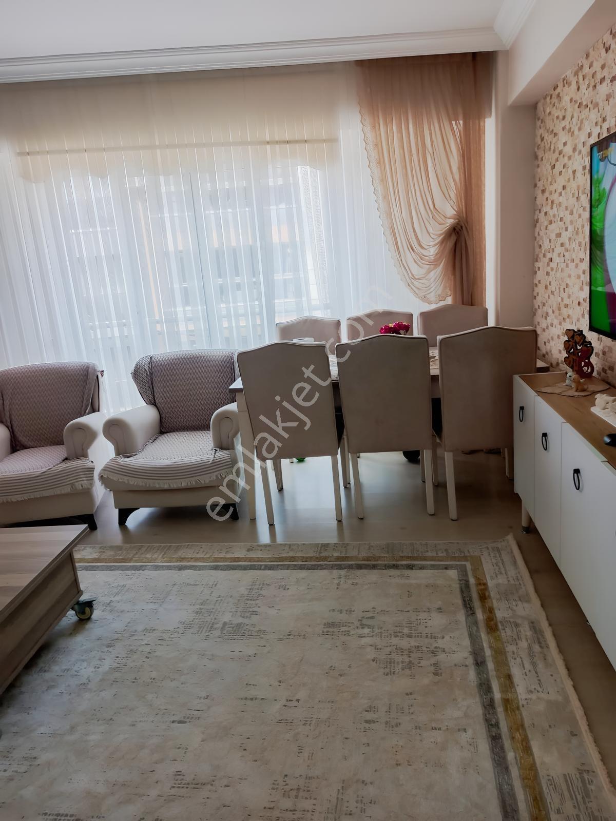 Özgün Gm'den Cumhuriyet Caddesinde Çift Cephe Satılık 3+1 Daire — fotoğraf 15