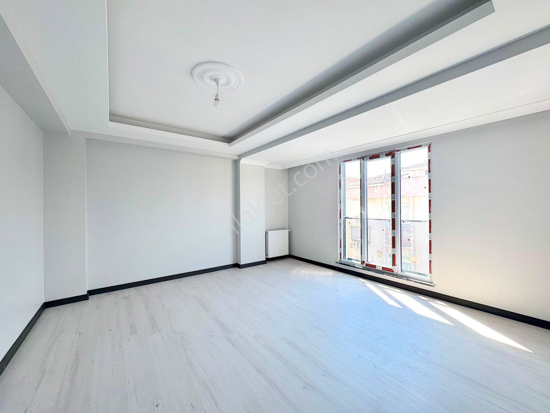 Goldhouse Dan Satılık Cumhuriyet Mahallesi Nde 2+1 Daire