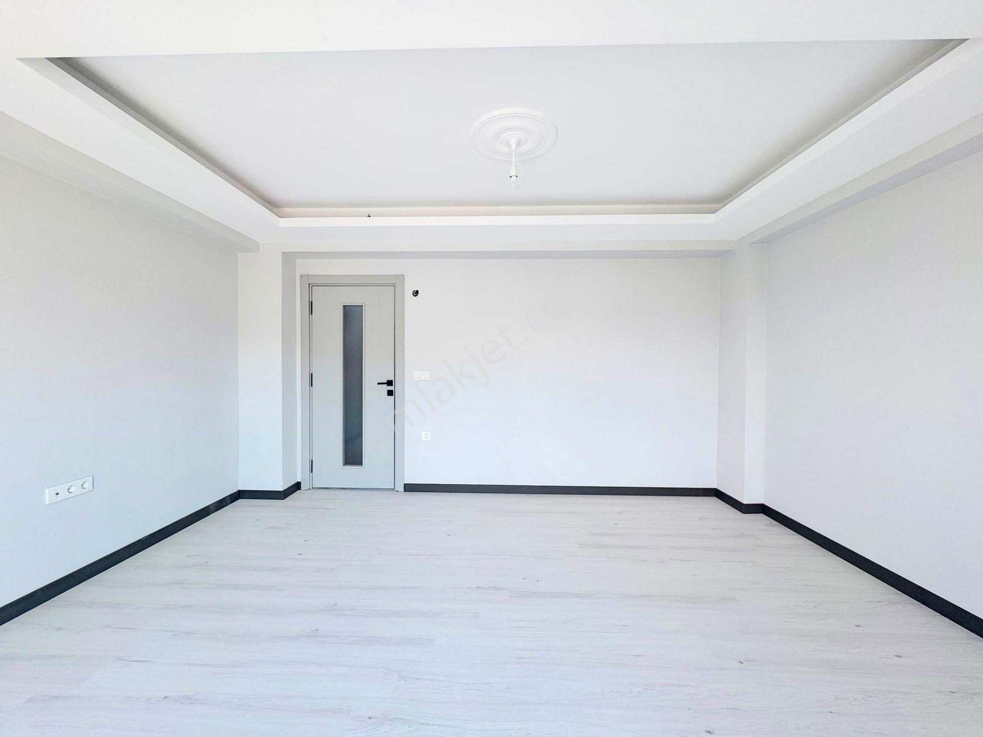Goldhouse Dan Satılık Cumhuriyet Mahallesi Nde 2+1 Daire — fotoğraf 3