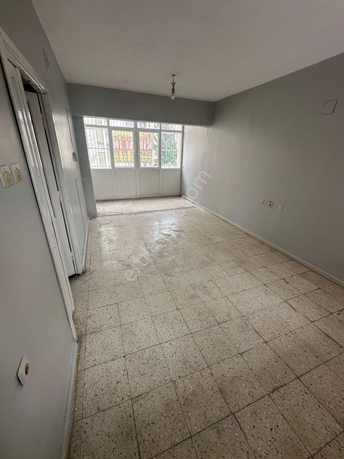 Yüreğir Başkent Hastanesi Yanında 3+1 Satılık Daire — fotoğraf 3