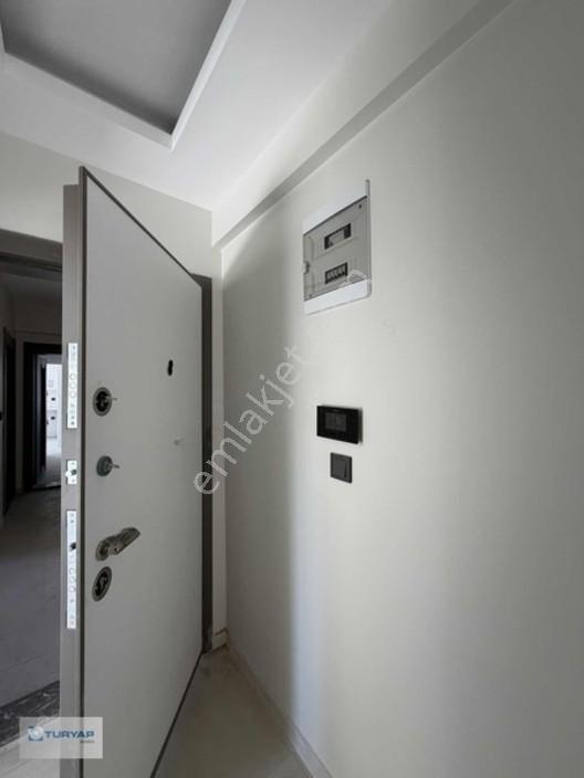Aym Karşısı Oturuma Hazır Arakat 2+1 Balkonlu Satılık Daire — fotoğraf 17