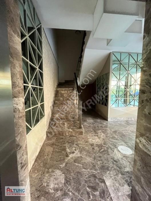 Aliya İzzetbegoviç Bulvar Üstü Lüks Sitede Satılık Daire — fotoğraf 13