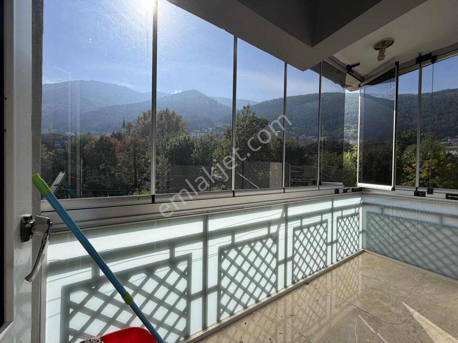 Yıldırım Teferrüç Mahalle Satılık Manzaralı Teraslı 3+1 Daire — fotoğraf 9