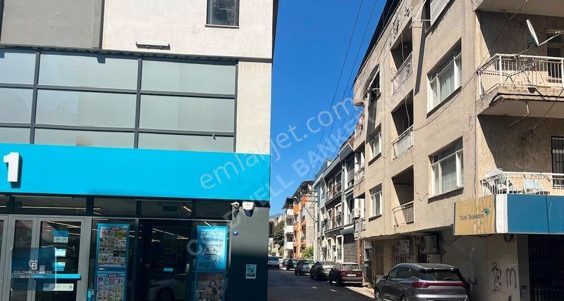 Karşıyaka Medikalpoint Yakını Tam Eşyalı Kiracısız Satılık Daire — fotoğraf 4