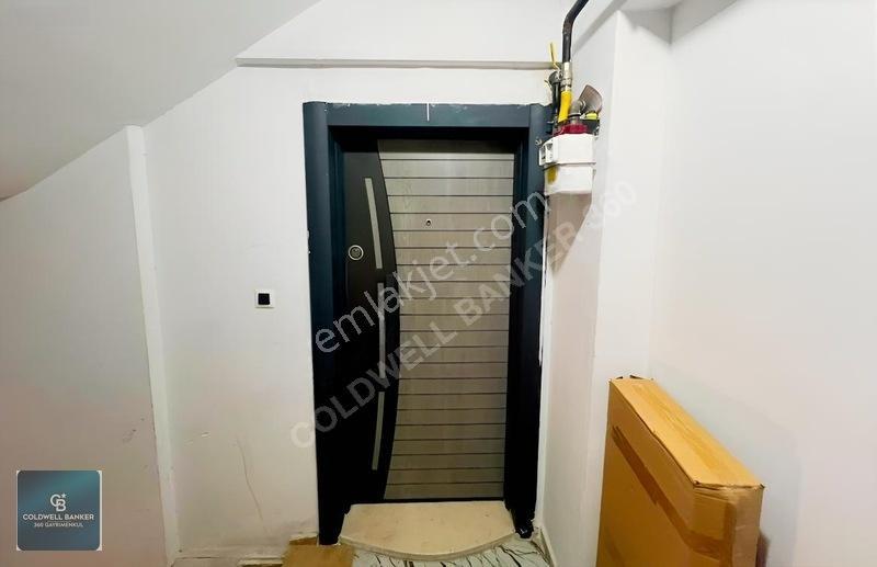 Karşıyaka Medikalpoint Yakını Tam Eşyalı Kiracısız Satılık Daire — fotoğraf 5