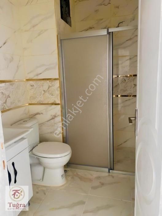 Havuzlu!! Okul Yanı Satılık 3+1 Daire ( 120 M2 3 Balkon ) — fotoğraf 10