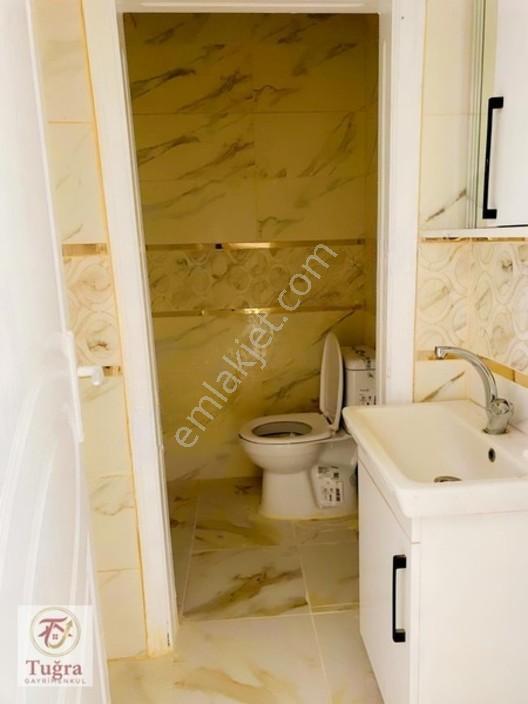 Havuzlu!! Okul Yanı Satılık 3+1 Daire ( 120 M2 3 Balkon ) — fotoğraf 11