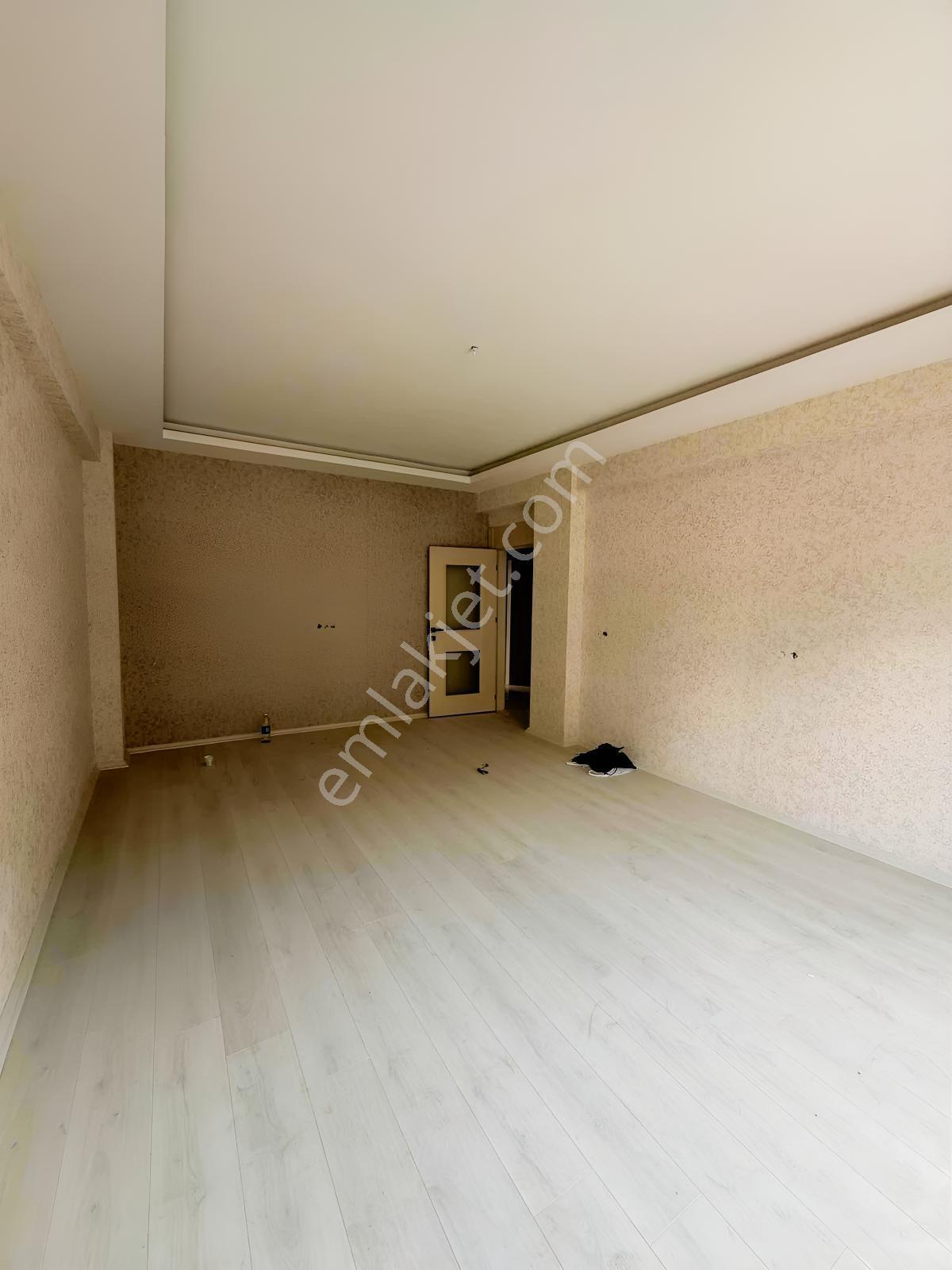 Hamzaoğlu Mahallesin'de Satılık 3+1 Arakat Daire — fotoğraf 17