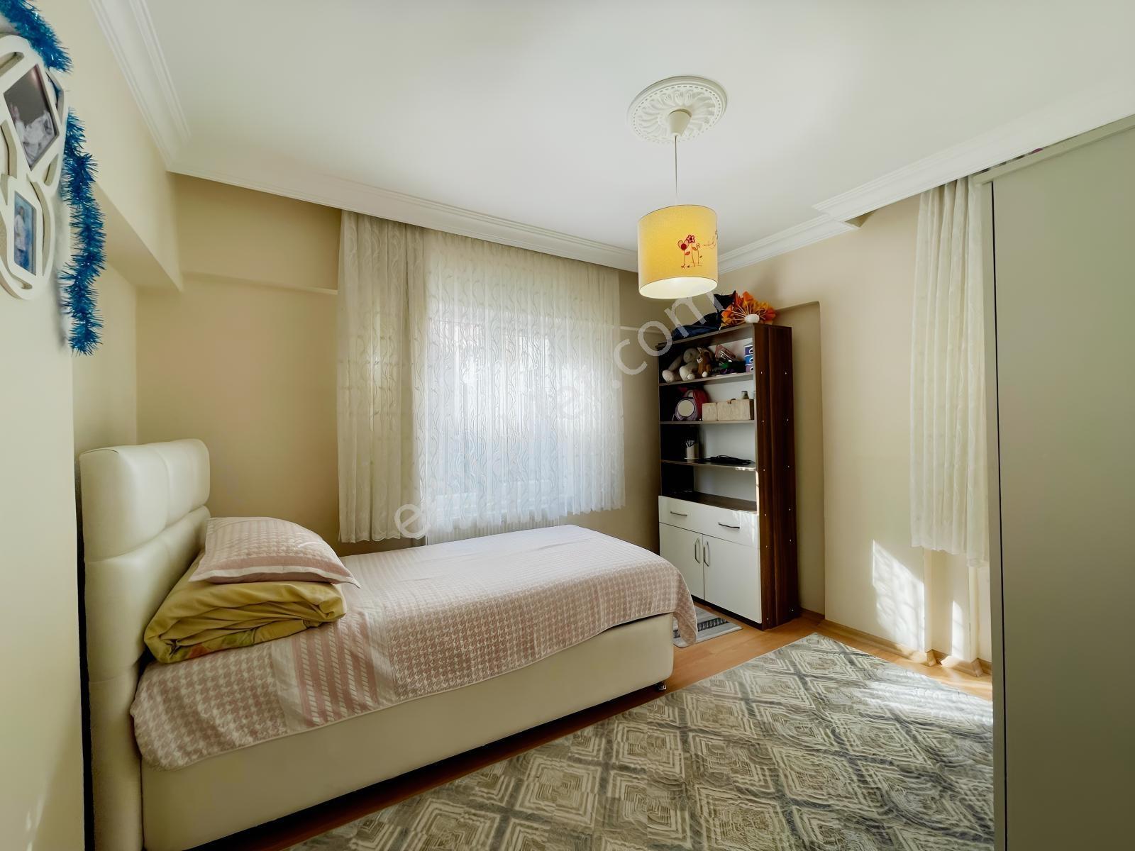 Kuzey'den Pursaklar Merkez'de 3+1 Ara Kat Masrafsız Daire — fotoğraf 15