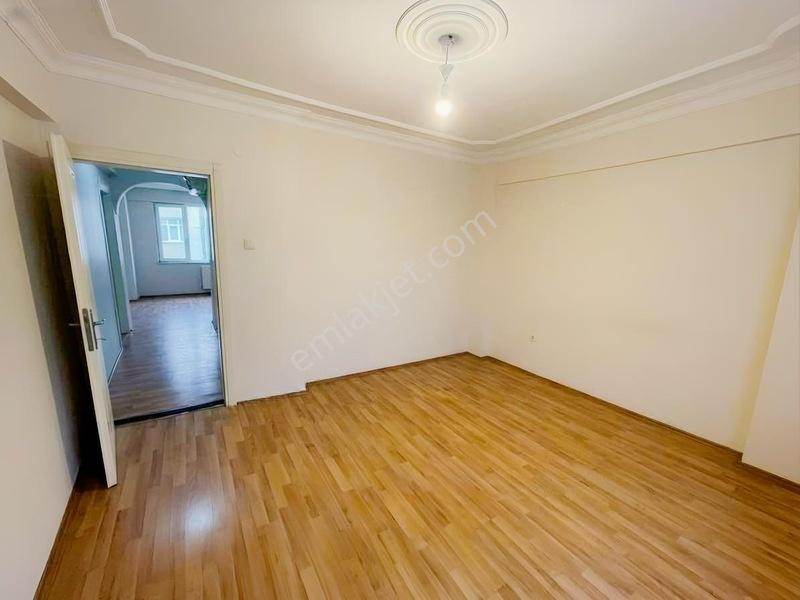 Bayrampaşa Altıntepsi Mah | 120 M² Çift Cephe 2+1 Satılık Daire — fotoğraf 10