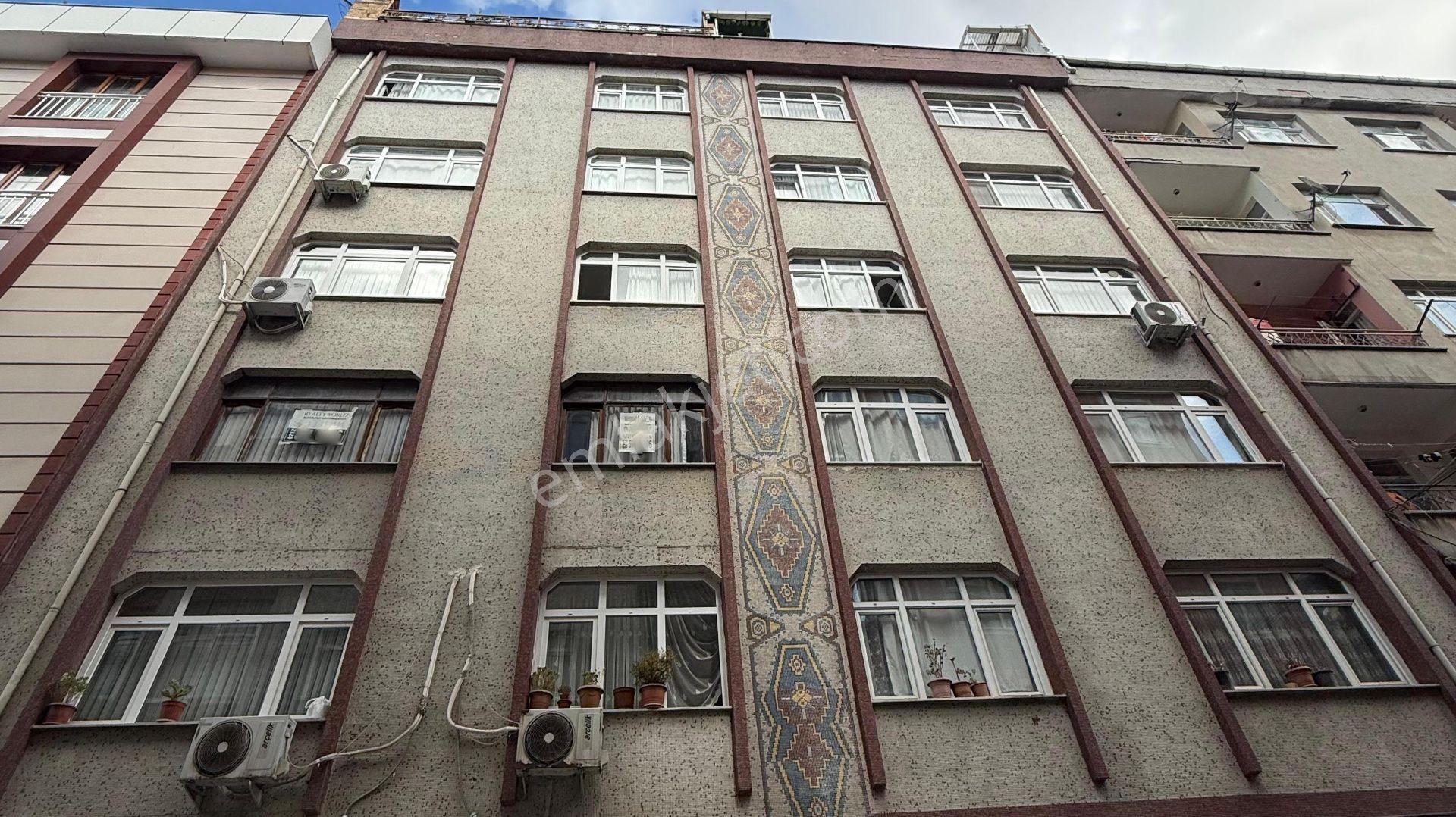 Yıldız Dan Hürriyette Kredili Kerlepir 2+1 Ara Kat Daire