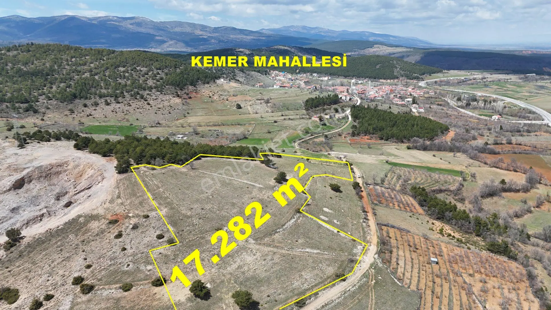 Doğanhisar Kemer Mahallesi'nde Satılık 17.282 M² Tarla — fotoğraf 5
