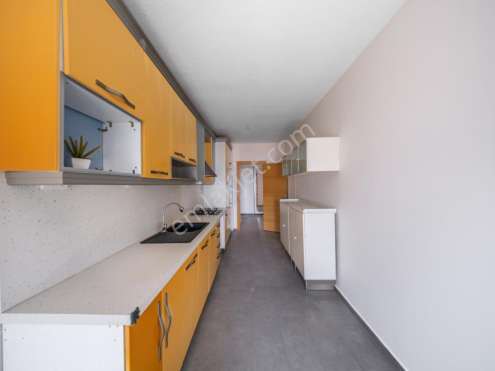 Mavişehir Kuğu Bloklarında Satılık 4+1 Deniz Manzaralı Daire Boş — fotoğraf 12
