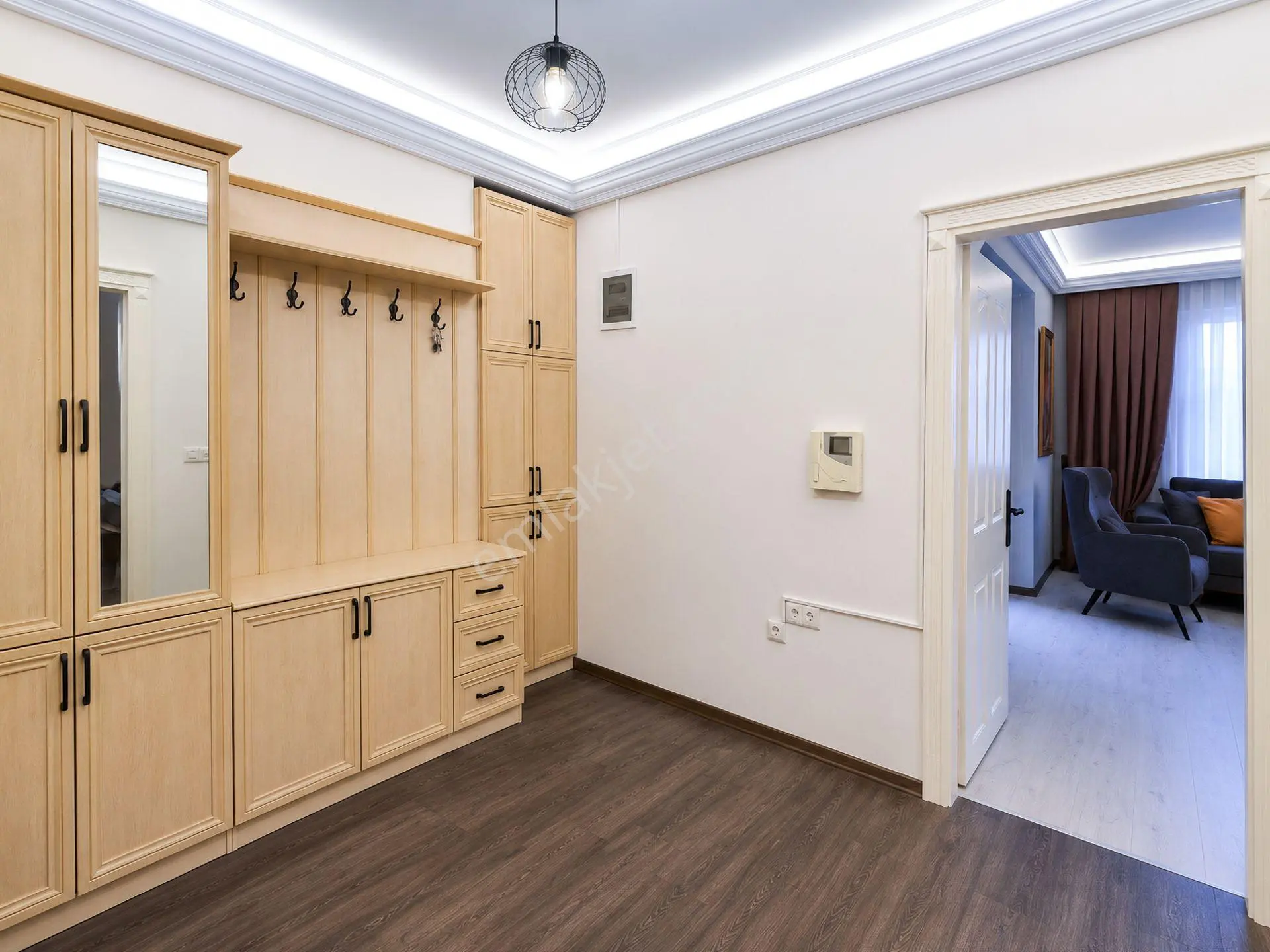 Kleopatra'da Denize Yakın Havuzlu Binada Eşyalı 2+1 Daire — fotoğraf 11