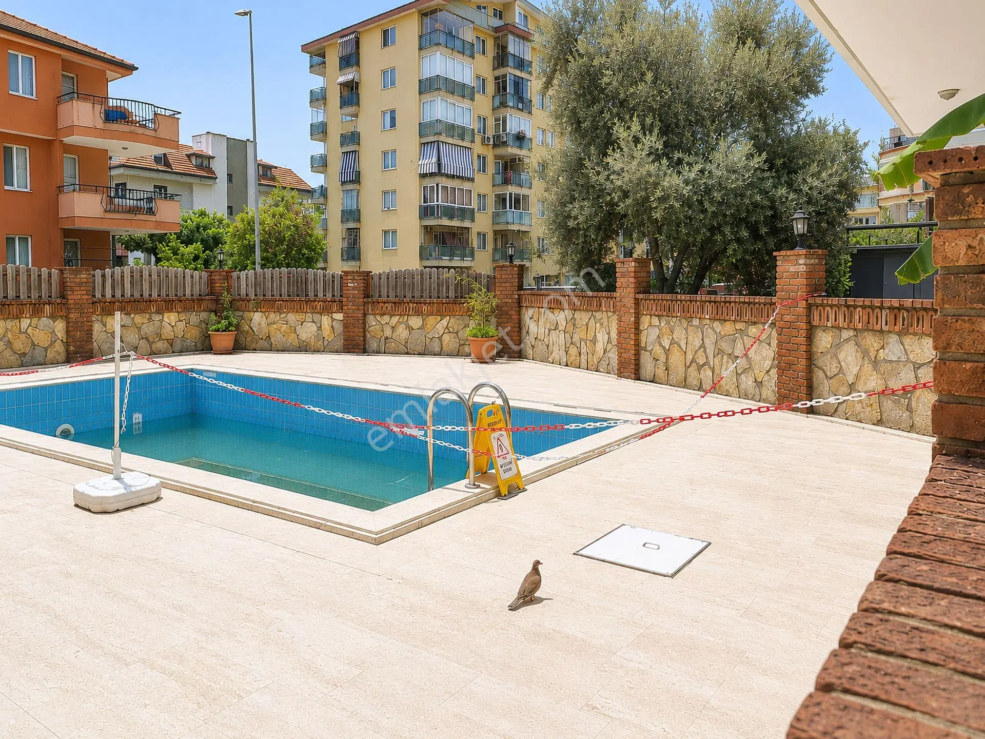 Kleopatra'da Denize Yakın Havuzlu Binada Eşyalı 2+1 Daire — fotoğraf 17