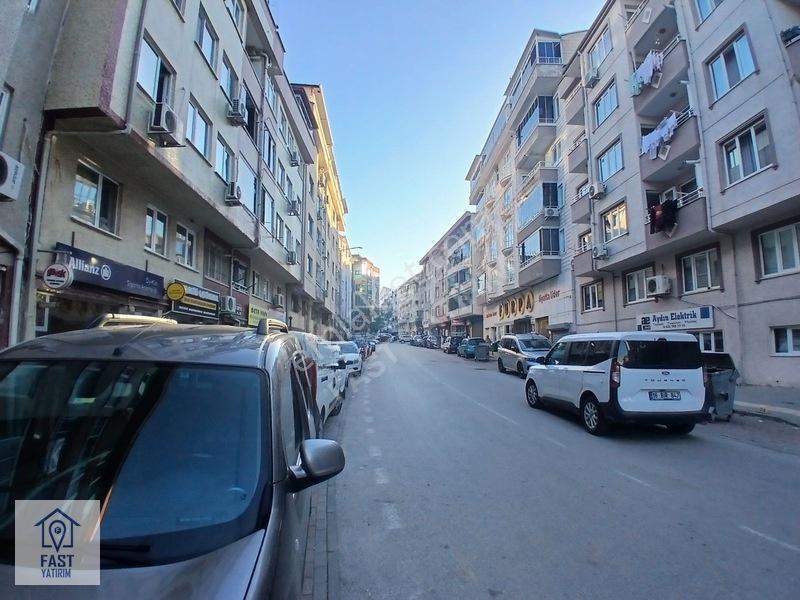 İhsaniye'De Merkezi Konumda Satılık 3+1 Daire