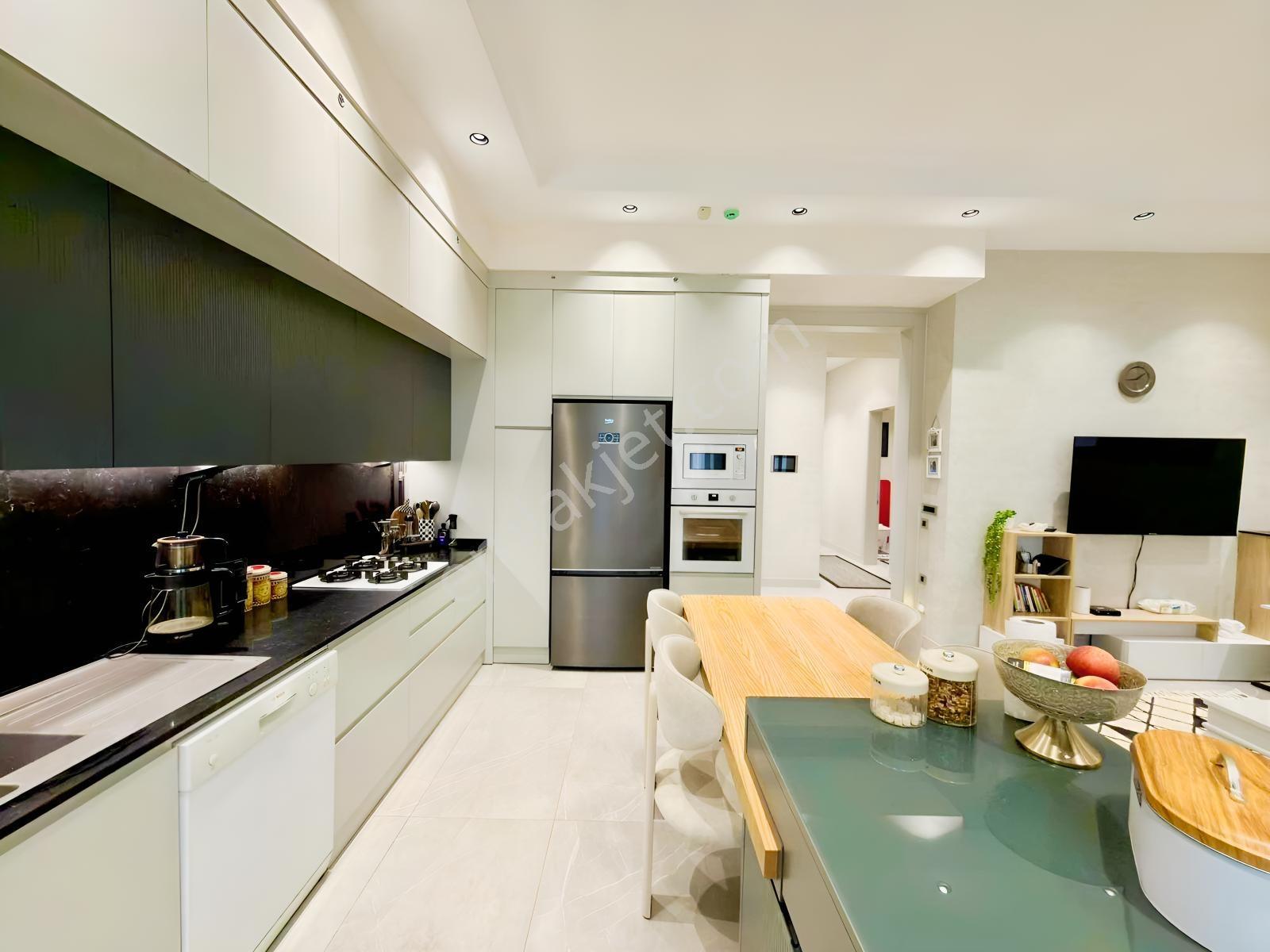 Max Prıme | Selçukbey'de 3.5+1 / 220 M2 Müstakil Bahçeli Daire — fotoğraf 8