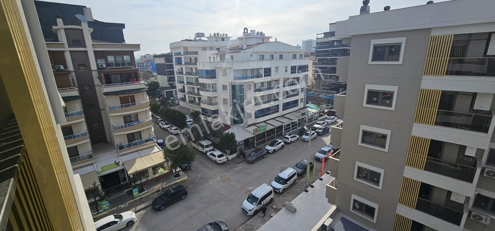 Karşıyaka Mavişehir Yalı Mahallesinde Sıfır Satılık 2+1 Daire — fotoğraf 6