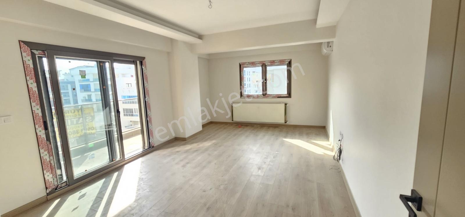 Karşıyaka Mavişehir Yalı Mahallesinde Sıfır Satılık 2+1 Daire — fotoğraf 12