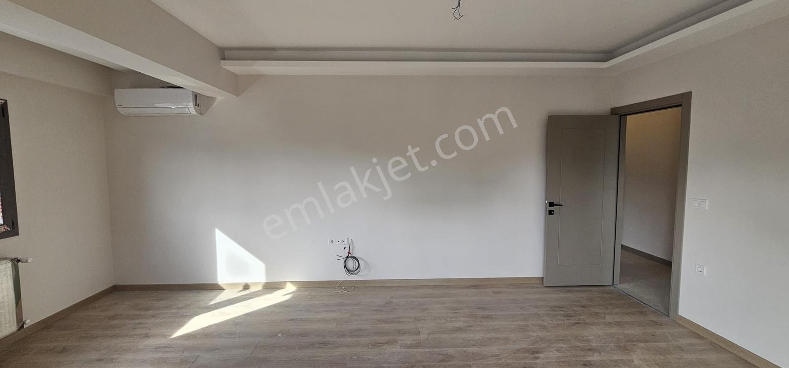 Karşıyaka Mavişehir Yalı Mahallesinde Sıfır Satılık 2+1 Daire — fotoğraf 15