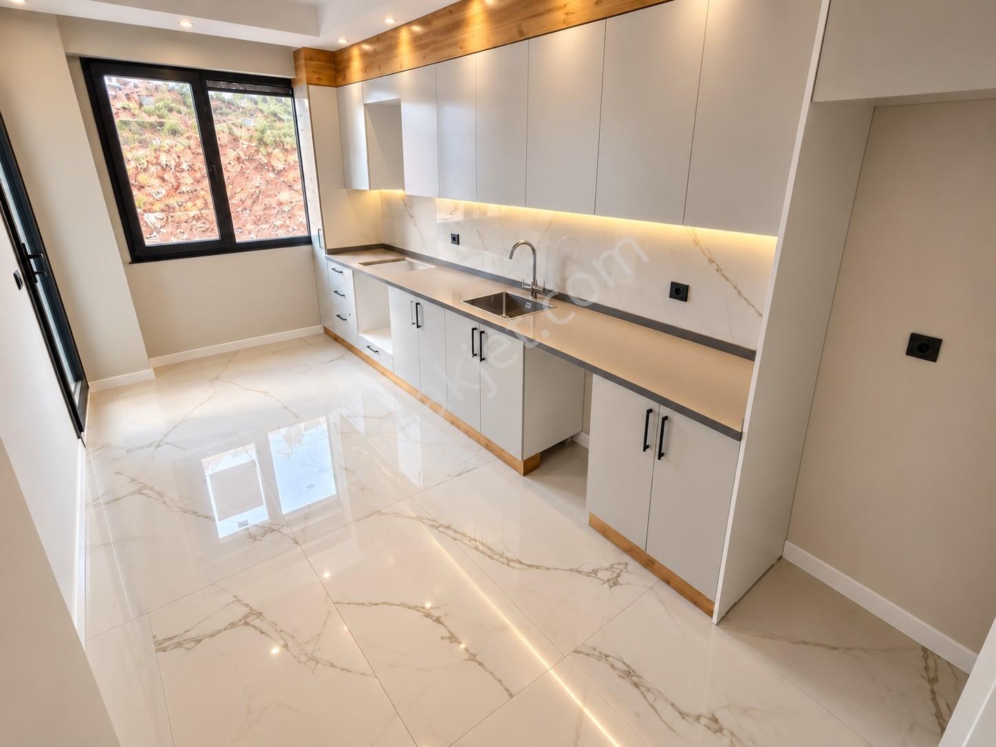 ꔪyalçın'dan ▀▄kadıköyde Havuzlu Sitede Ayrı M. Öncephe Sıfır 2+1 — fotoğraf 24