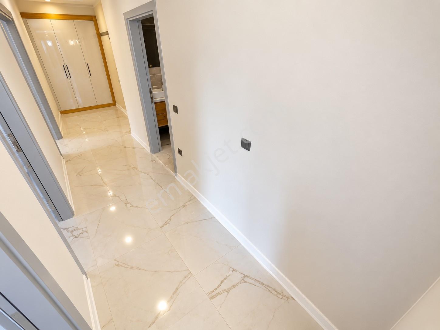 ꔪyalçın'dan ▀▄kadıköyde Havuzlu Sitede Ayrı M. Öncephe Sıfır 2+1 — fotoğraf 26