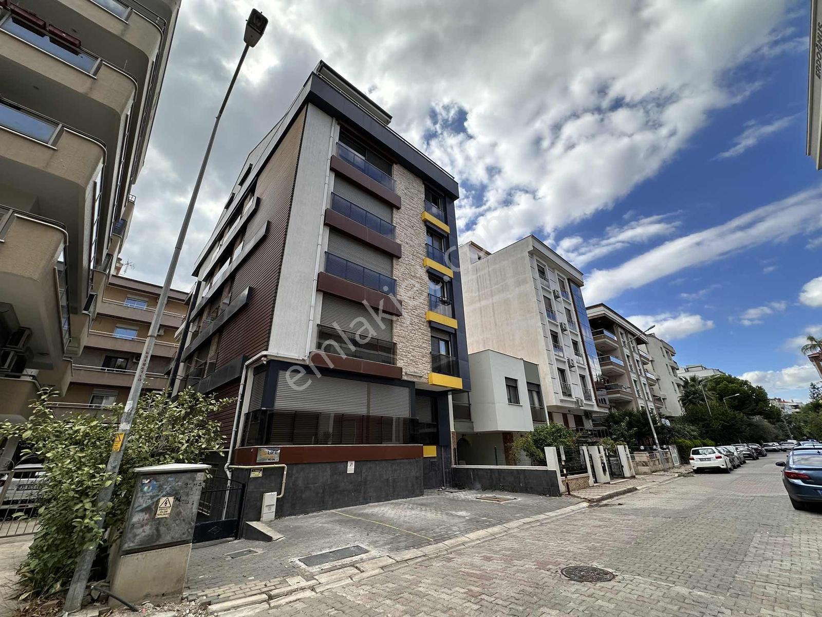 Bostanlı Ara Kat Dubleks Villalar Semti Önü Açık Lüks 3+1 — fotoğraf 28