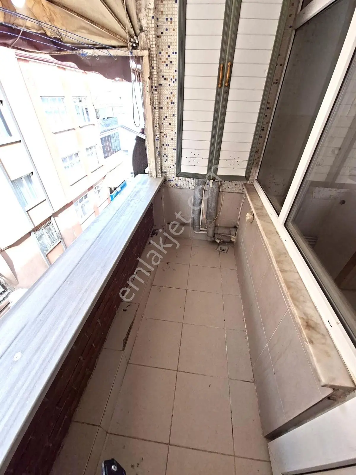 Hurriyet Mahallesinde İci Temiz Satılık Daire — fotoğraf 2