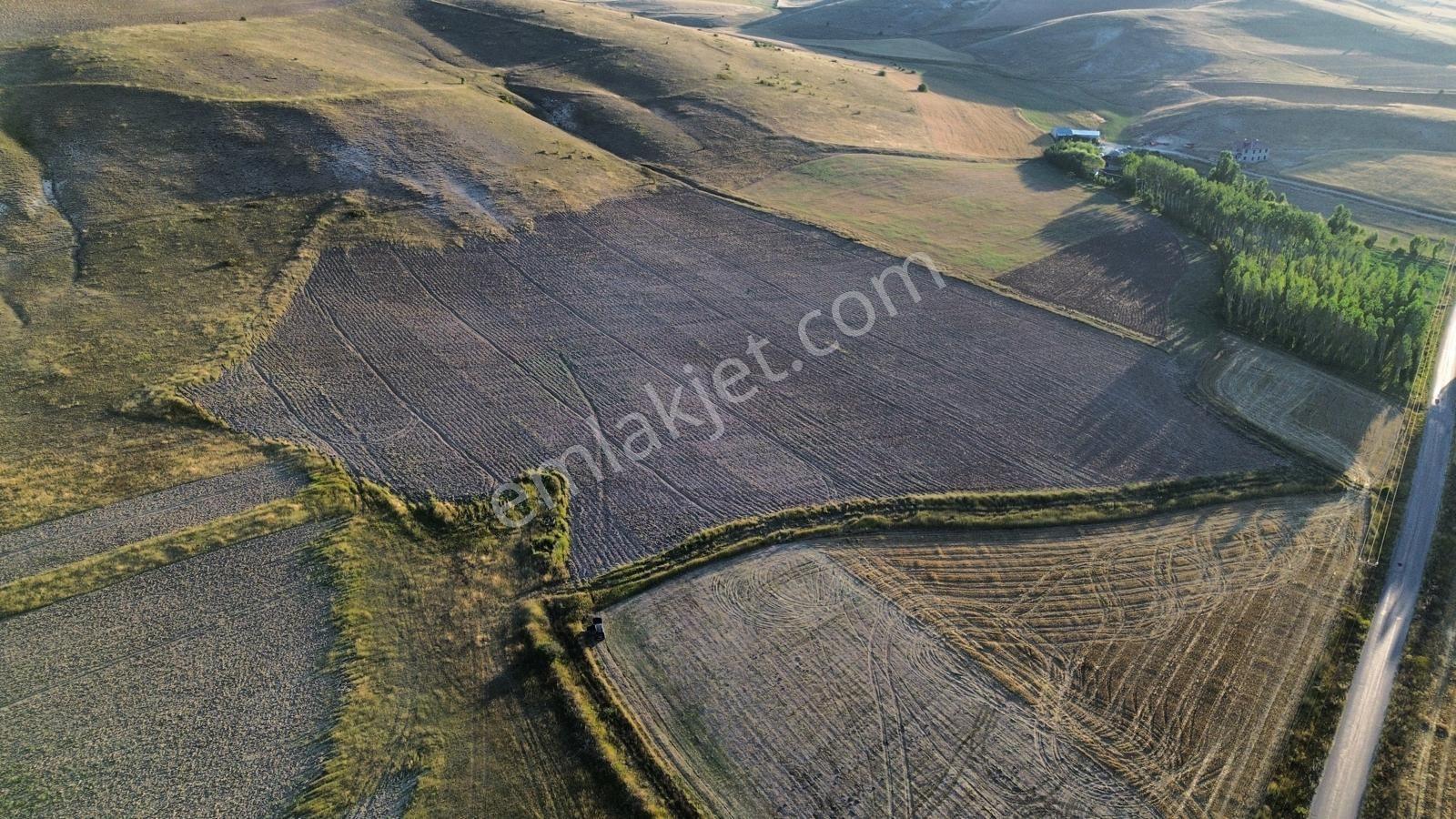 Bayburt Merkez Kavacık'ta Satılık Tarla — fotoğraf 20