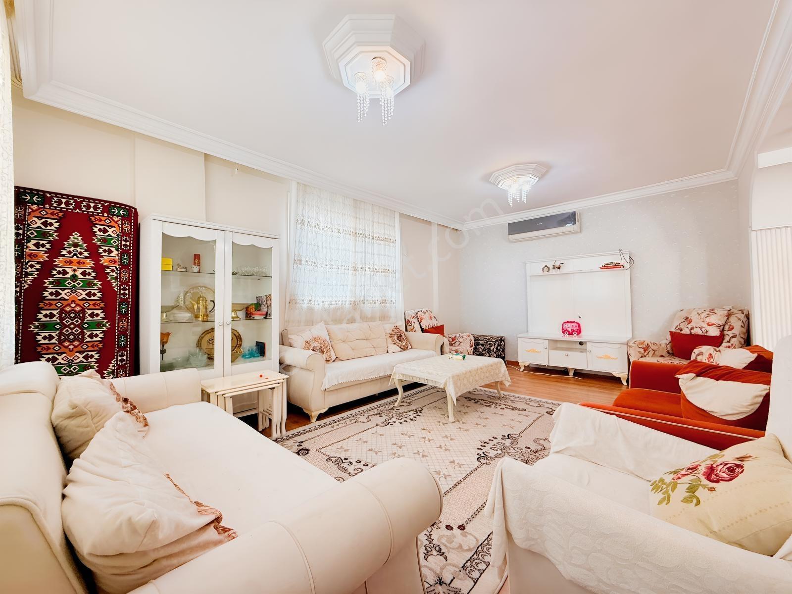 Virenşehirde Havuzlu 155 M2 3+1 Genişliğinde Bağımsız Mutfak 2+1 — fotoğraf 5
