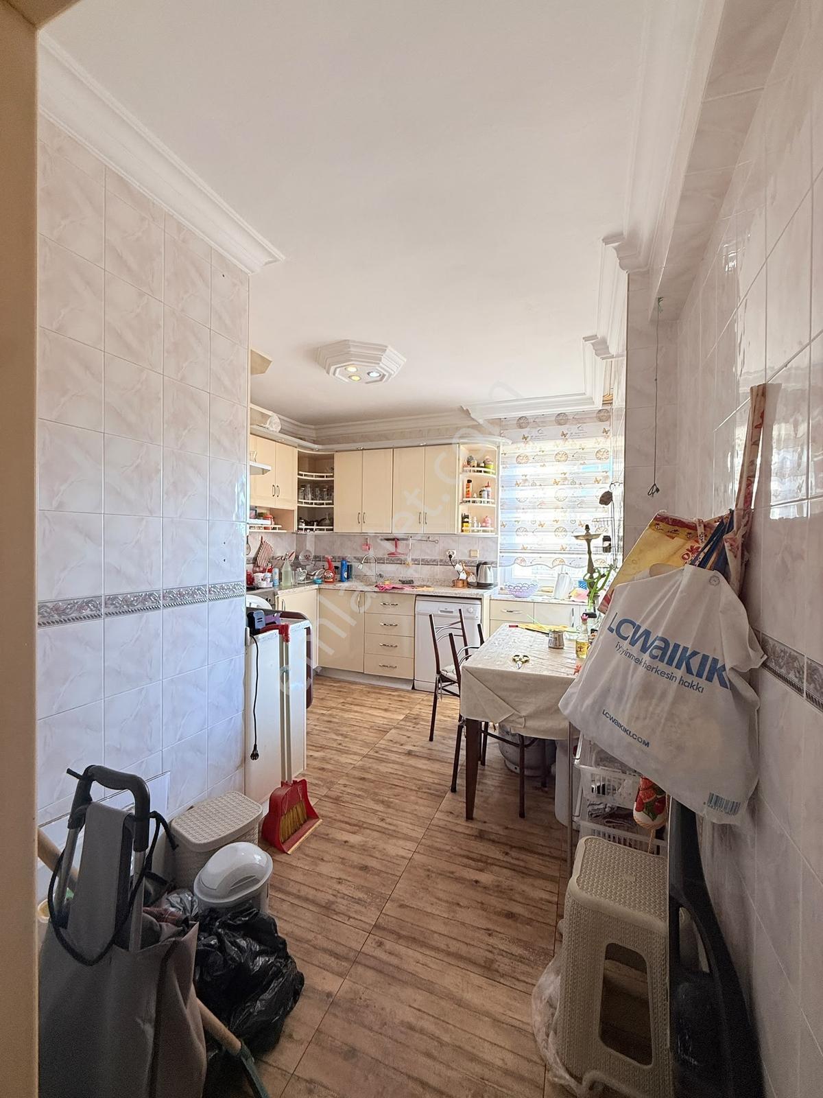 Virenşehirde Havuzlu 155 M2 3+1 Genişliğinde Bağımsız Mutfak 2+1 — fotoğraf 21