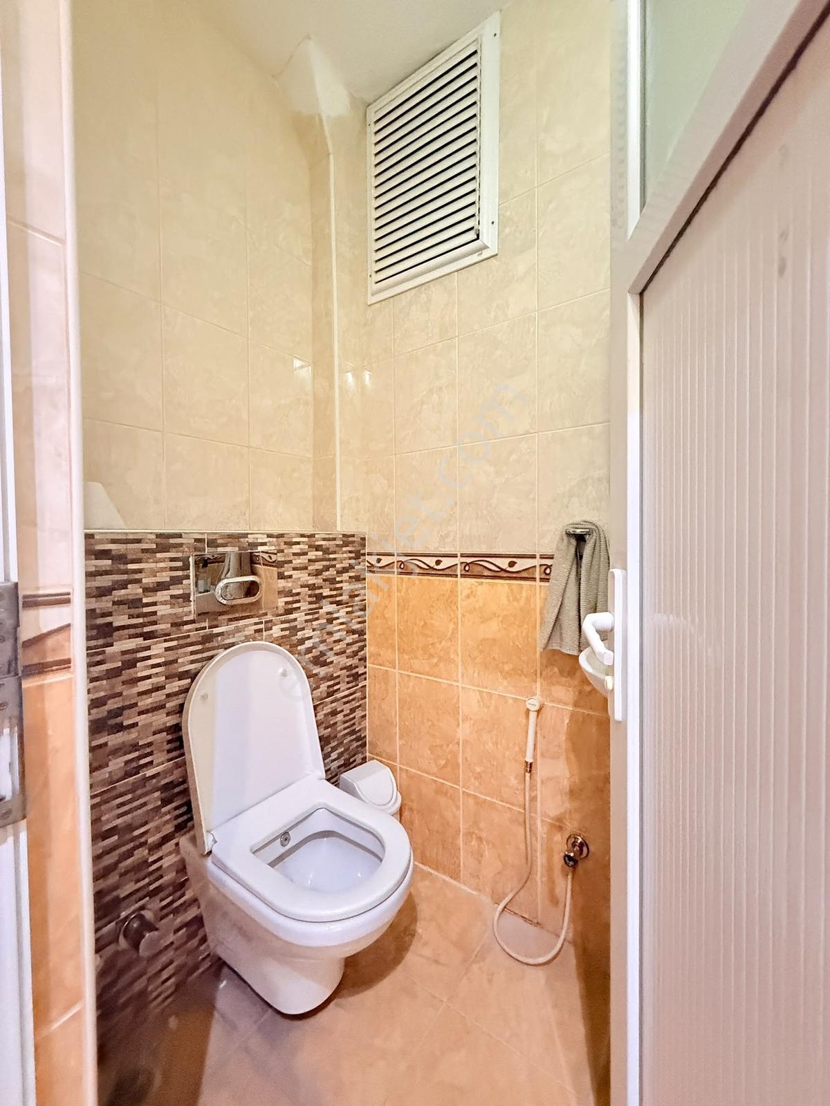Virenşehirde Havuzlu 155 M2 3+1 Genişliğinde Bağımsız Mutfak 2+1 — fotoğraf 23