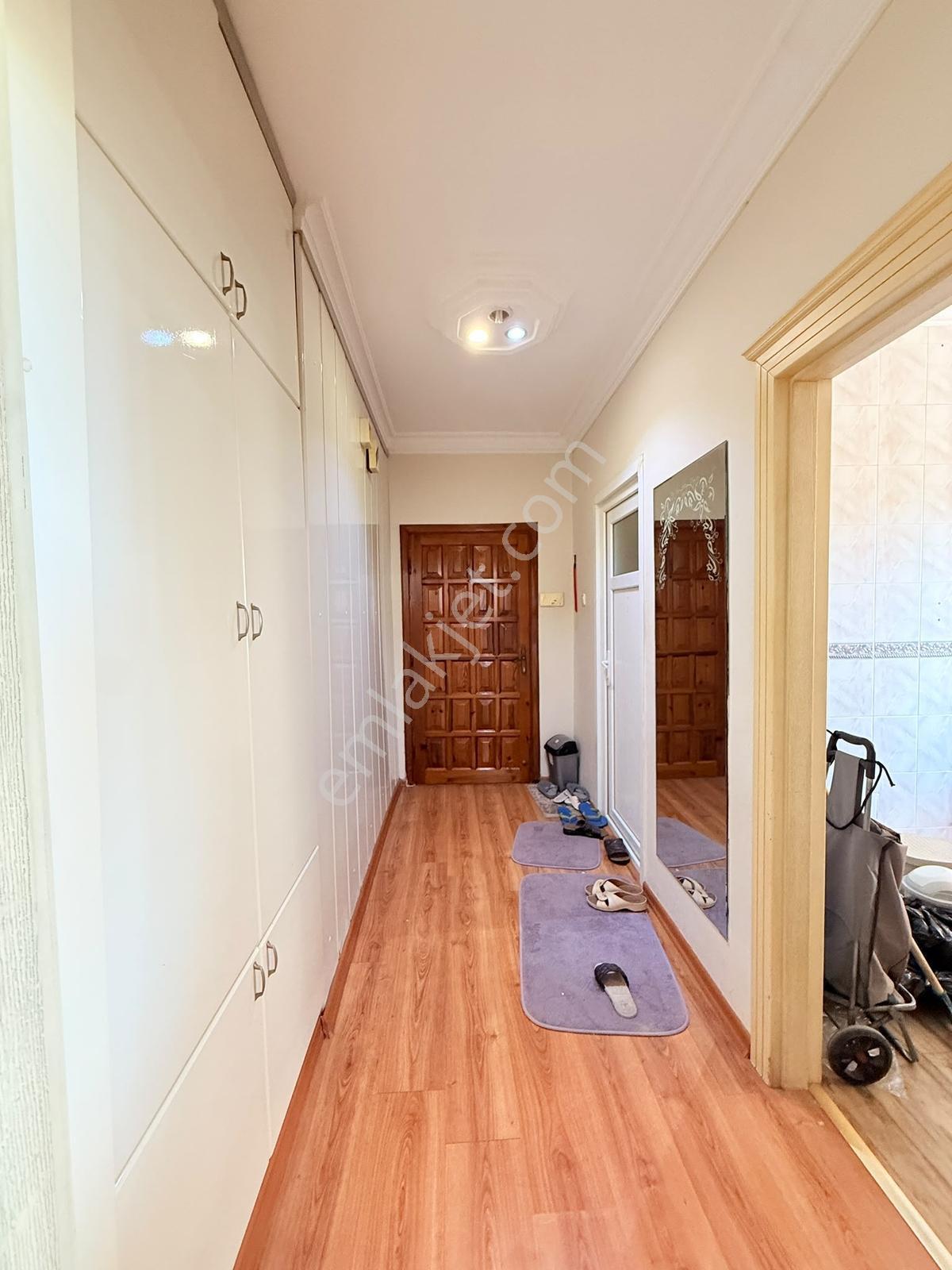 Virenşehirde Havuzlu 155 M2 3+1 Genişliğinde Bağımsız Mutfak 2+1 — fotoğraf 24