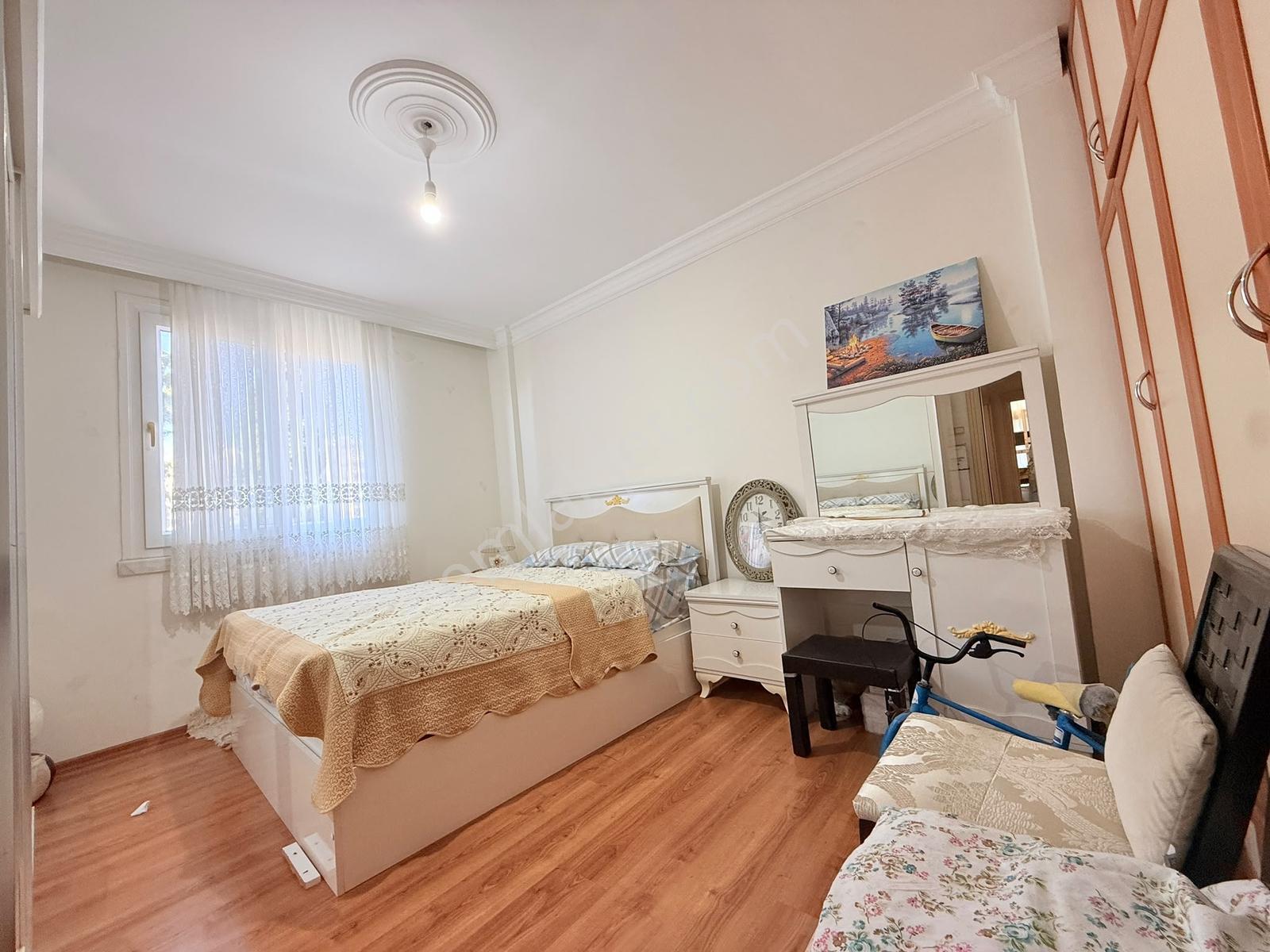 Virenşehirde Havuzlu 155 M2 3+1 Genişliğinde Bağımsız Mutfak 2+1 — fotoğraf 34