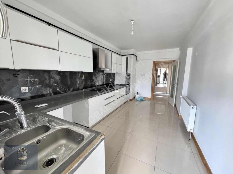 Hürriyet Çamlıbel Dreamcity Life Projesinde Havuz Cephe 3+1