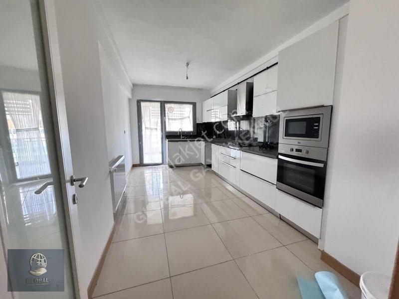 Hürriyet Çamlıbel Dreamcity Life Projesinde Havuz Cephe 3+1 — fotoğraf 2