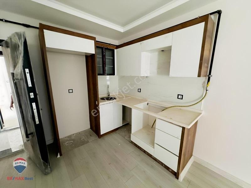 209 Seyrek İnönü Mahallesi'nde Sıfır 1+1 Ara Kat Satılık Daire — fotoğraf 4
