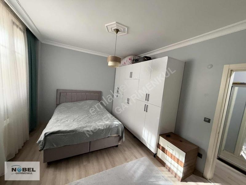 Yenidoğan Safa Mahallesinde Satılık 3+1 Otoparklı Ters Dubleks — fotoğraf 11