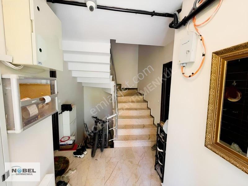 Yenidoğan Safa Mahallesinde Satılık 3+1 Otoparklı Ters Dubleks — fotoğraf 18
