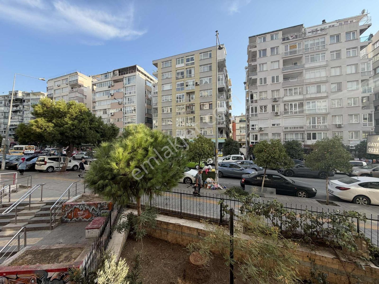 Bürmen'den Hatay Caddesi Üzerinde Metro Yakını Köşe Konumlu — fotoğraf 10